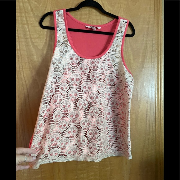 COPY - Beautiful coral and off white sheer skull ☠️ tank top - Picture 1 of 5